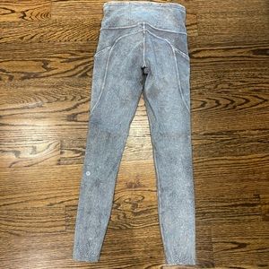 Grey lululemon leggings 25”